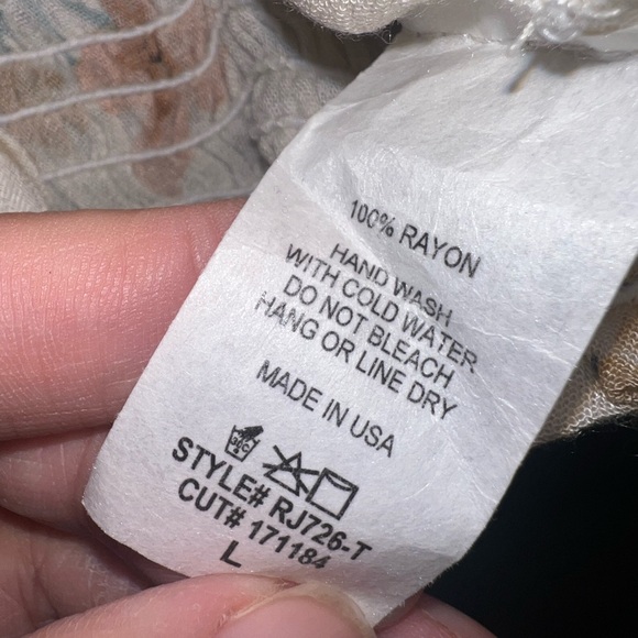 By together collab Floral Tie front Cropped bra style top size Large NWT - Picture 5 of 6